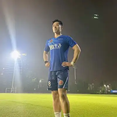 侯豪